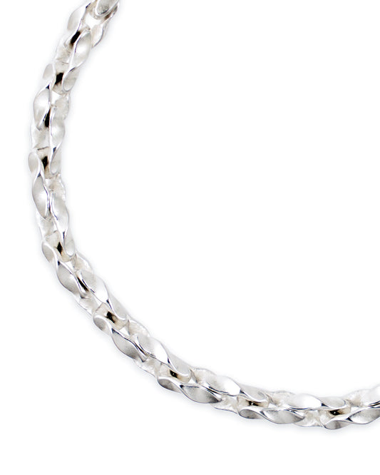 Hammered Necklace close up product photography in silver