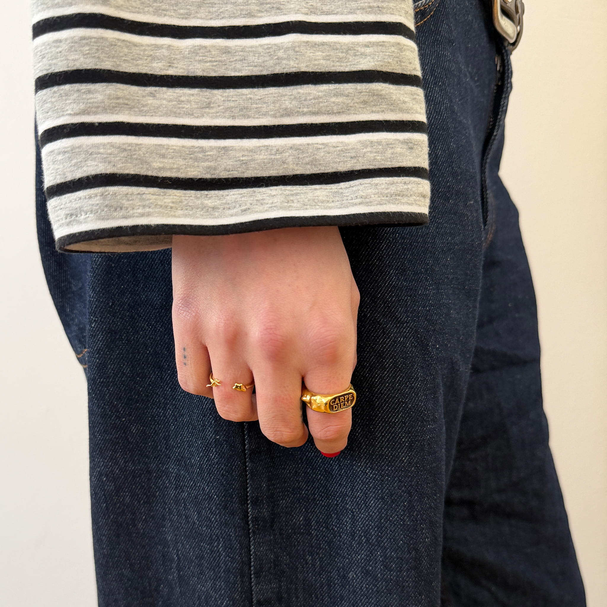 What's On Your Mind? Ring