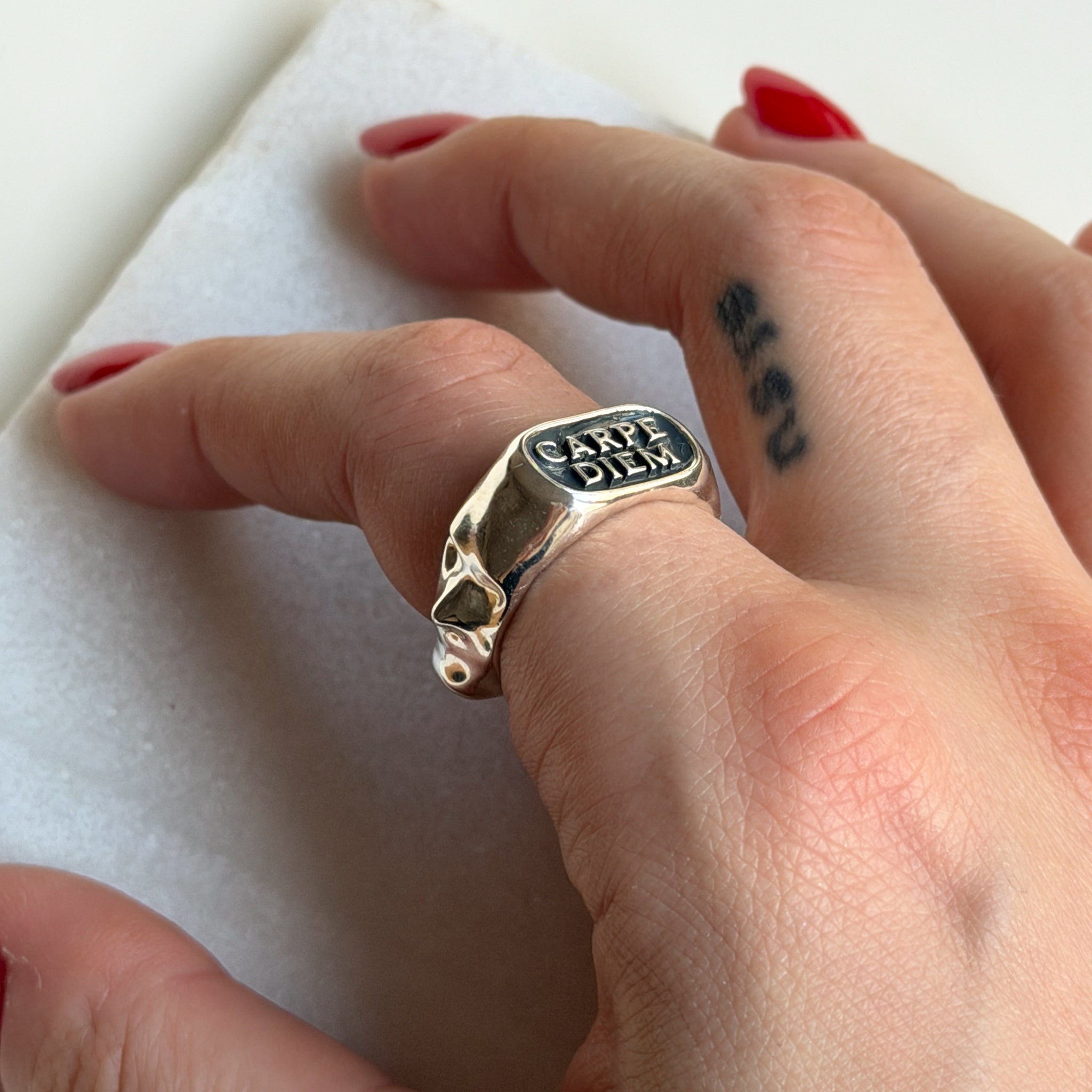 What's On Your Mind? Ring